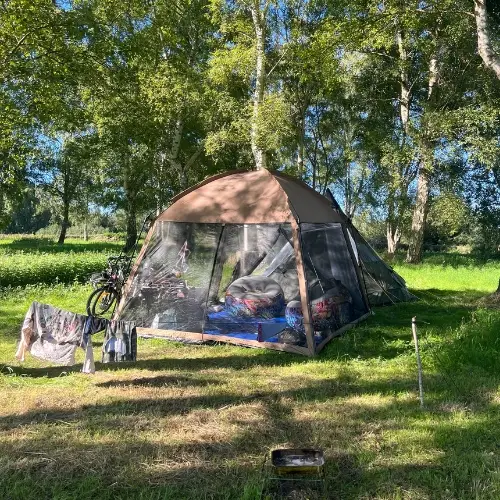 Emplacement Tente (Avril, Mai, Juin, Septembre & Octobre, 1 Adulte, 0 Enfant -12 ans, 0 Animal de compagnie)